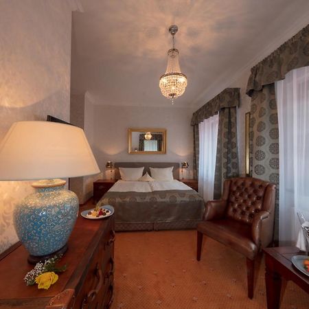 The Lakeside - Burghotel Zu Strausberg Eksteriør billede