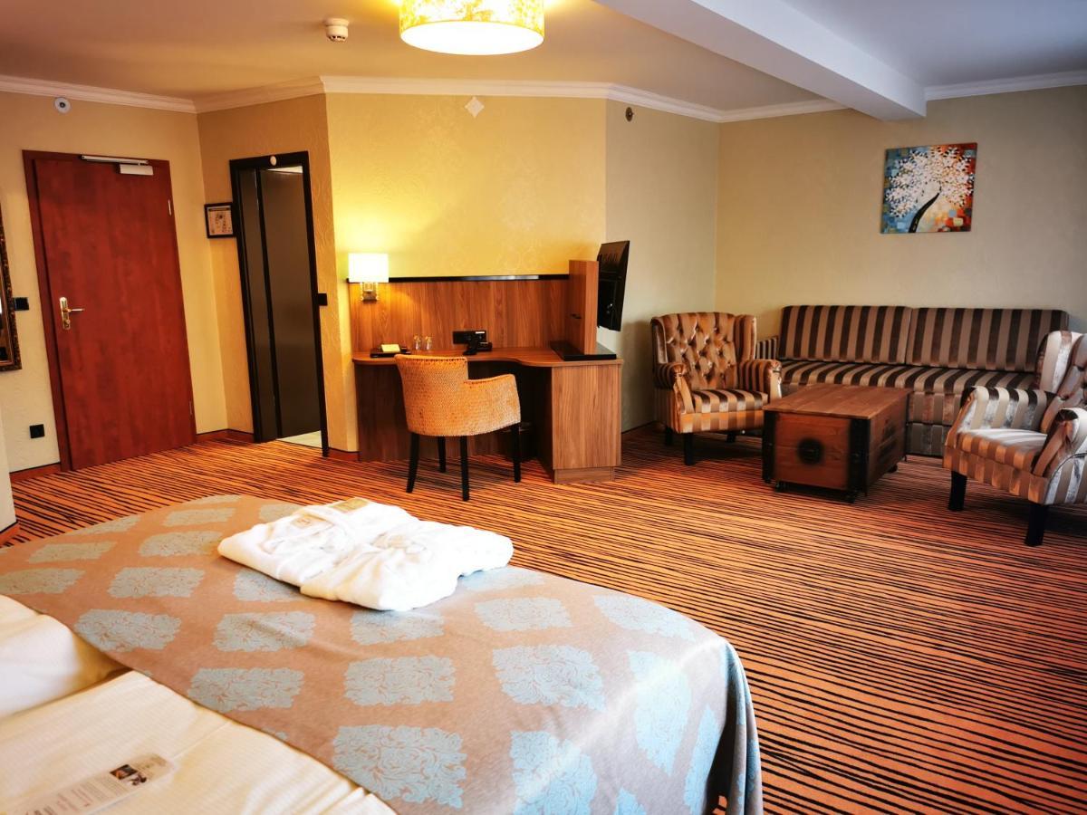 The Lakeside - Burghotel Zu Strausberg Eksteriør billede
