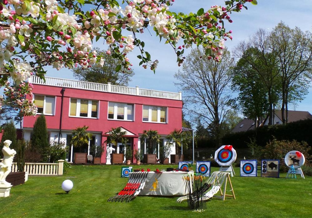 The Lakeside - Burghotel Zu Strausberg Eksteriør billede