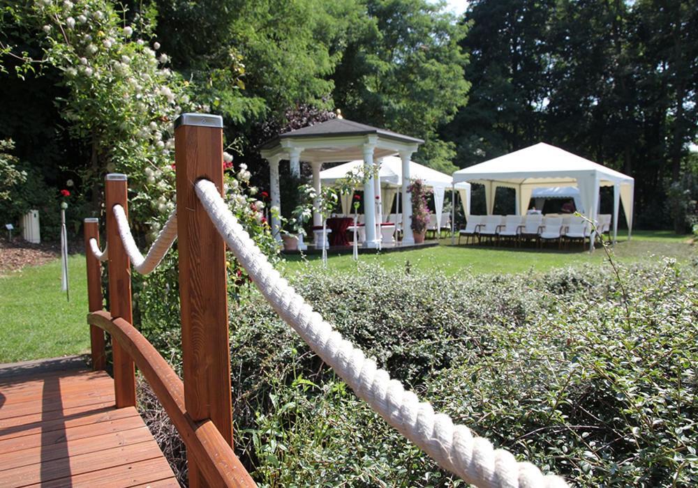 The Lakeside - Burghotel Zu Strausberg Eksteriør billede